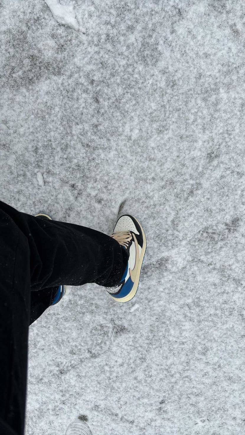 今回のアパレルスニーカーズに出ないのかな