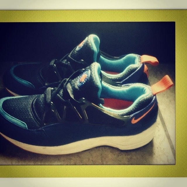 NIKE AIR HUARACHE LIGHT ULTRA 
