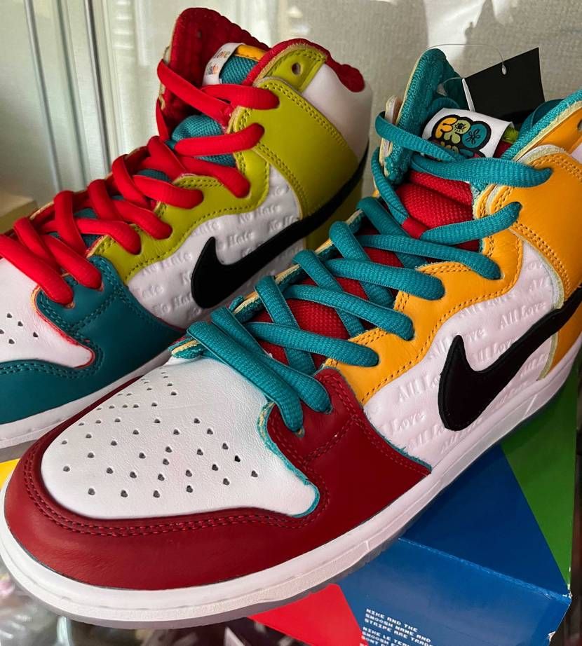 つま先の赤がシカゴと同じカラーなのが良い。
ハーフパンツに合わせたらとても映え