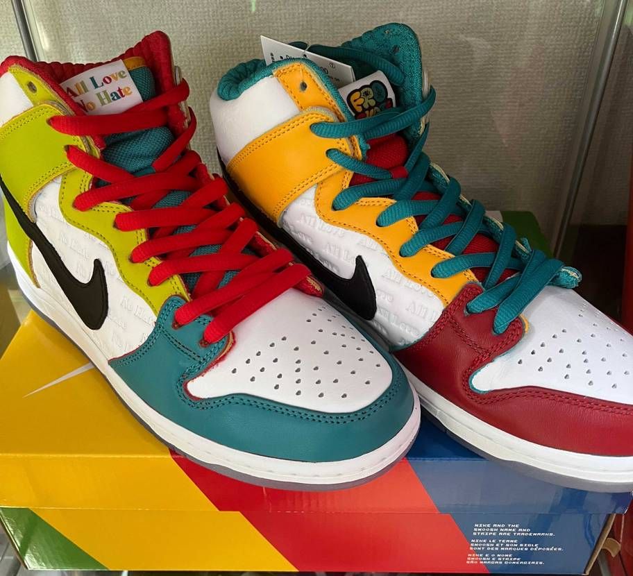 つま先の赤がシカゴと同じカラーなのが良い。
ハーフパンツに