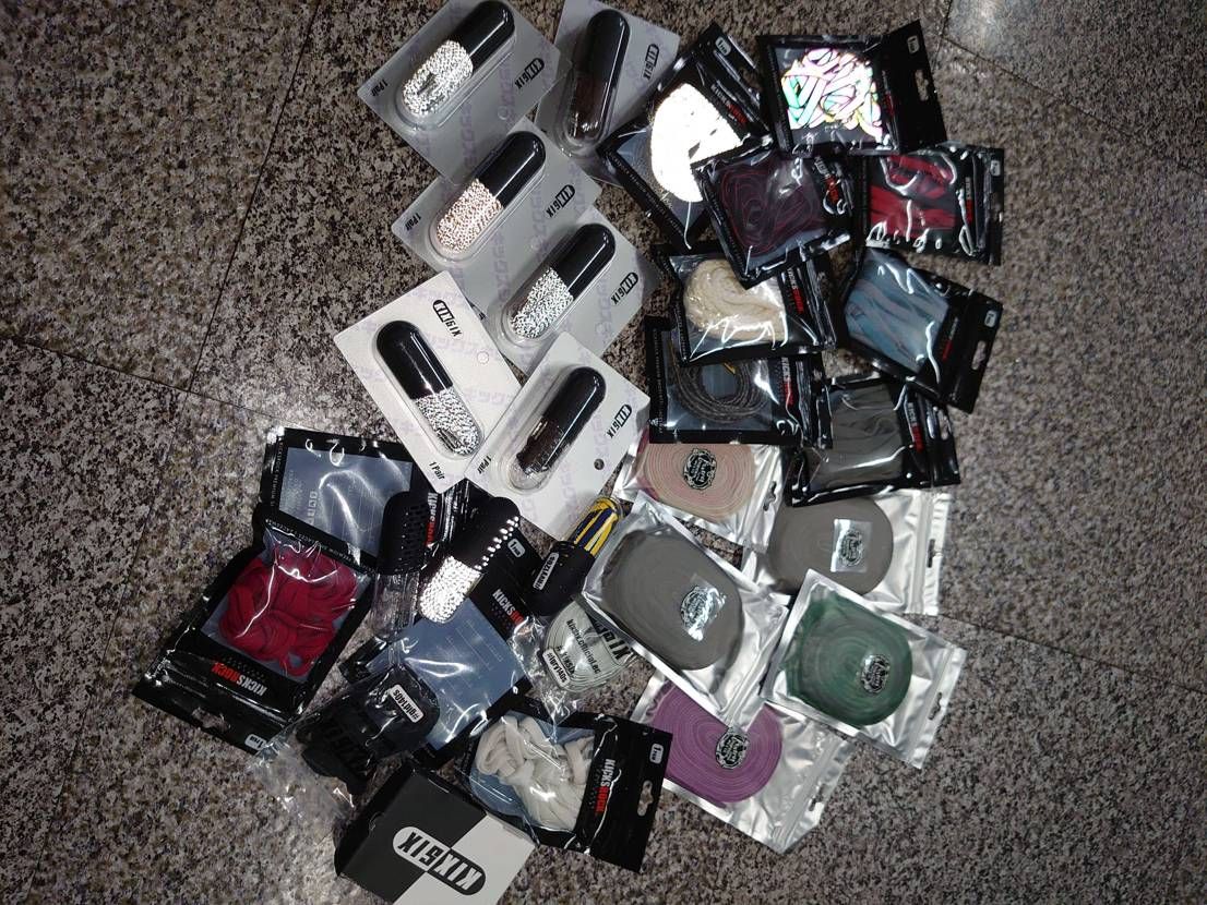 スニーカーは当たらず、当たったら変えようと先走って買った行き