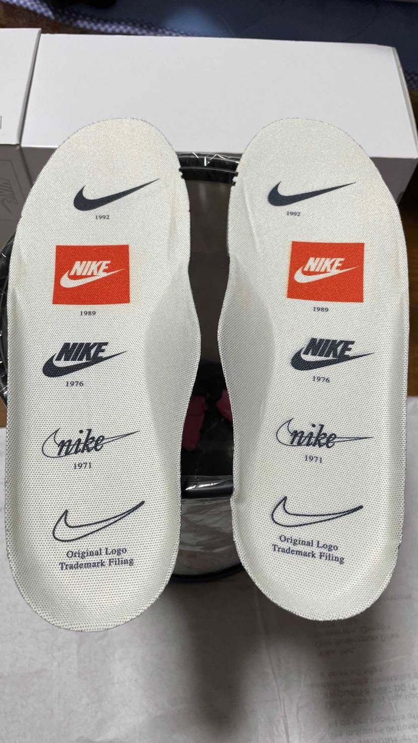 SNKRS atmos BEAMS どこも売ってくれないので