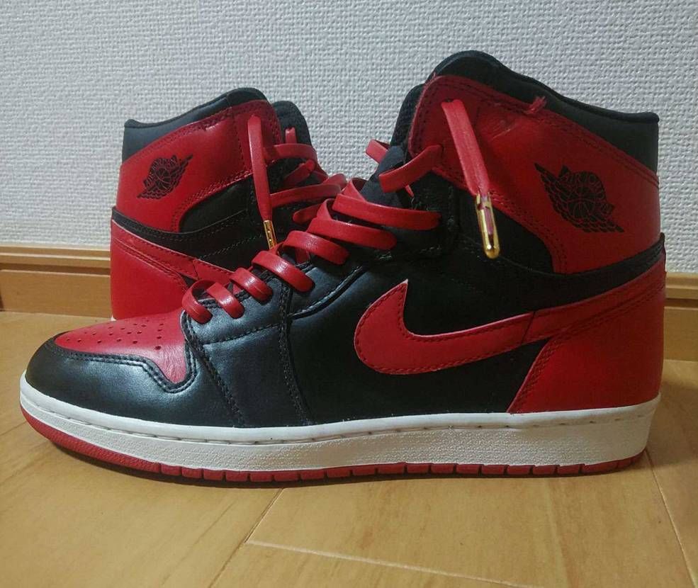 中古で購入したJORDAN1 2001 BREDが加水分解した
ミッドソール交換