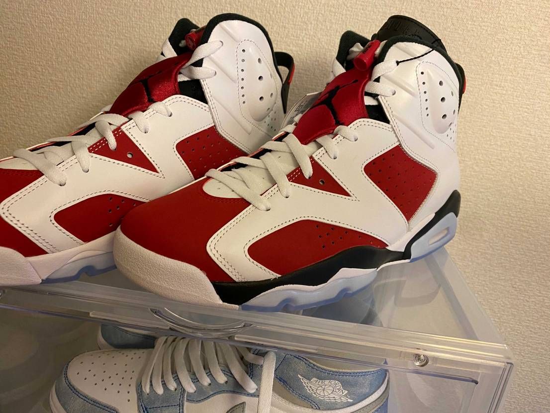 カーマイン到着！やっぱいいな。黒タグカット&シューレース通し直しの儀は21時より