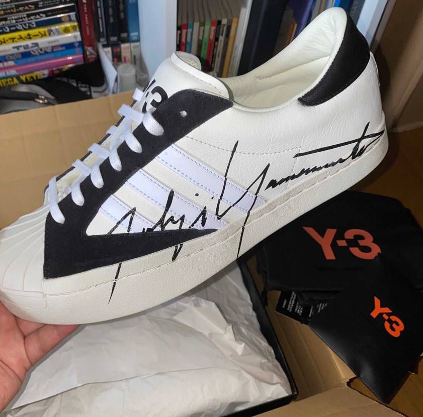 GR8で購入、次の日到着早い✨Y-3 YOHJI STAR👟

半額はラッキ