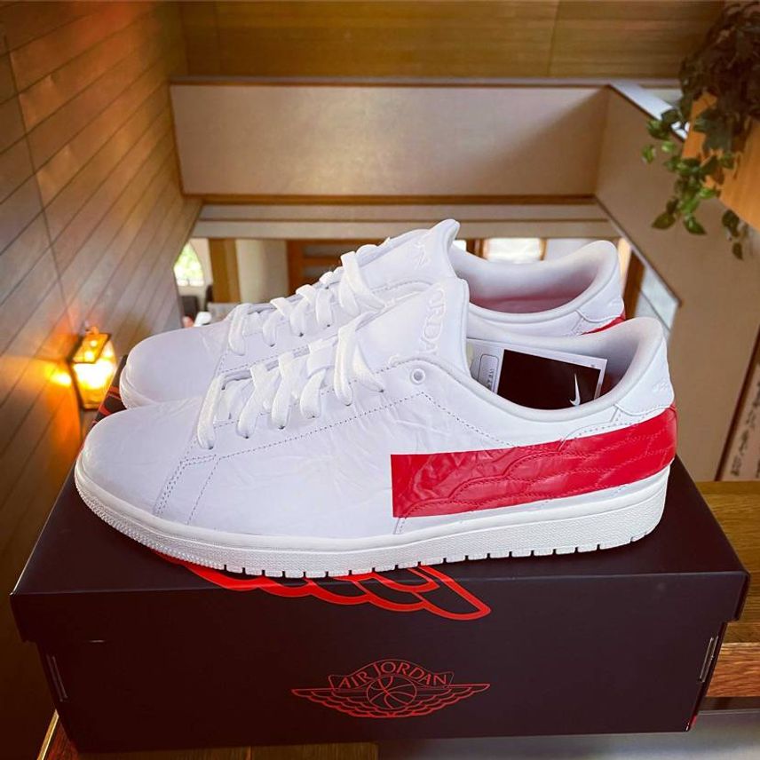 NIKE AIR JORDAN 1 CENTRE COURT UNIVERSIT