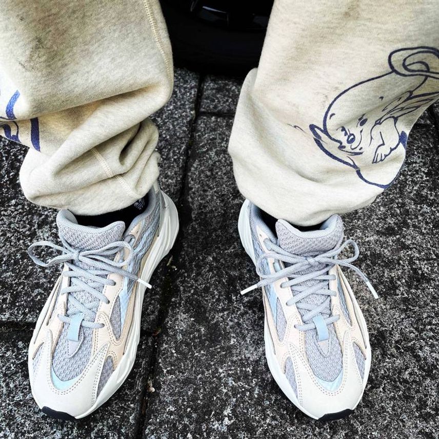 ADIDAS YEEZY BOOST 700 V2 "CREAM"