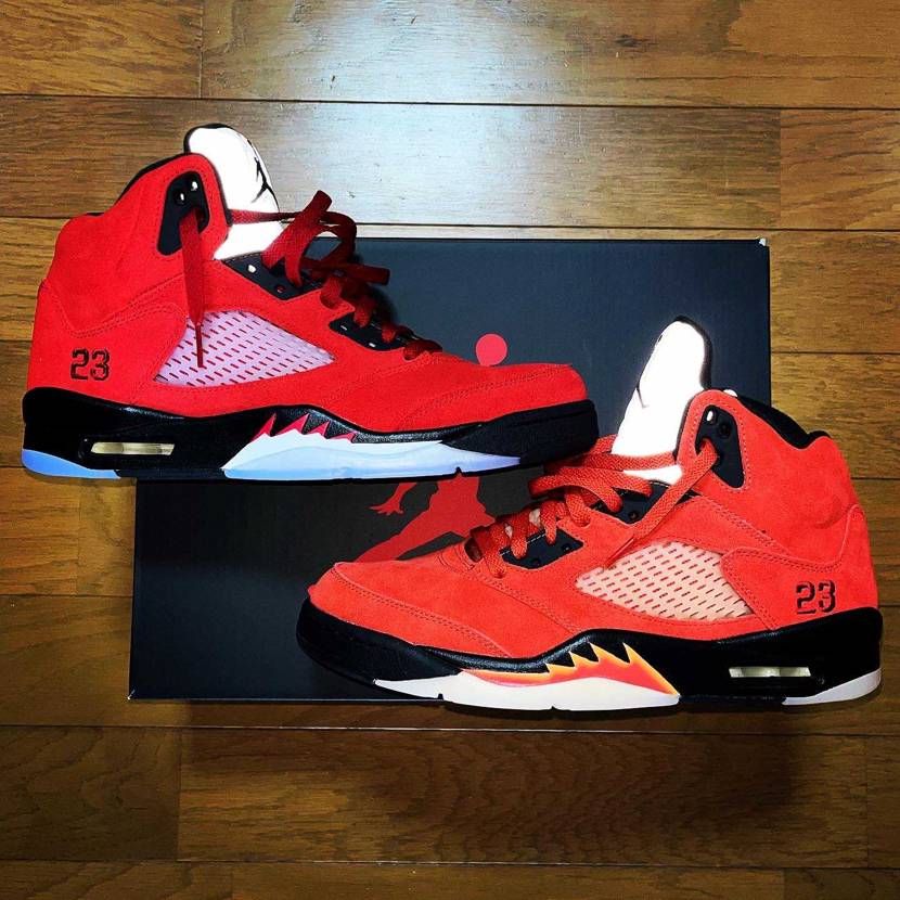 どっちが好み!?どっちも好き🤣🔥👟
Air Jordan 5 Dun