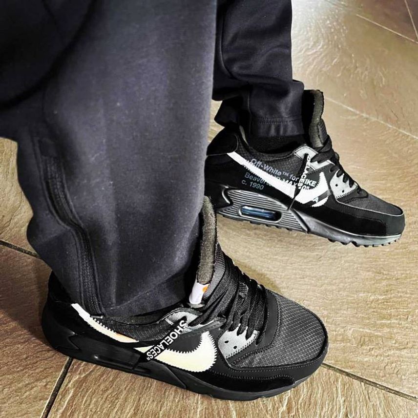 黄ばむよねー外が特に👟🥶