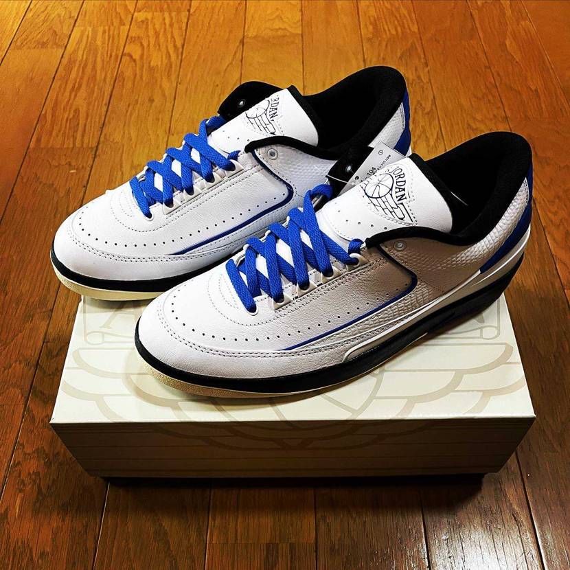 Nike WMNS Air Jordan 2 Retro Low Varsity