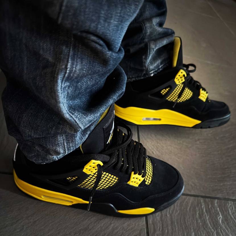 ブラック & イエロー👟