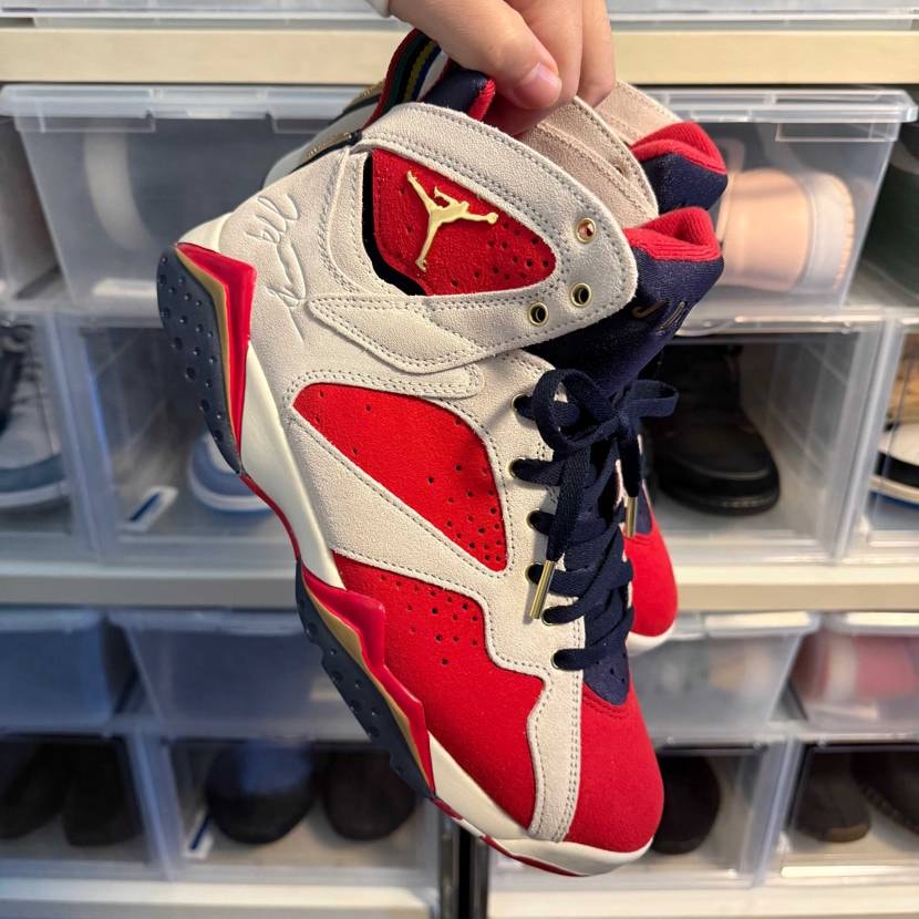 おはようございます👟

今日の一足✨

Trophy Room × Ni