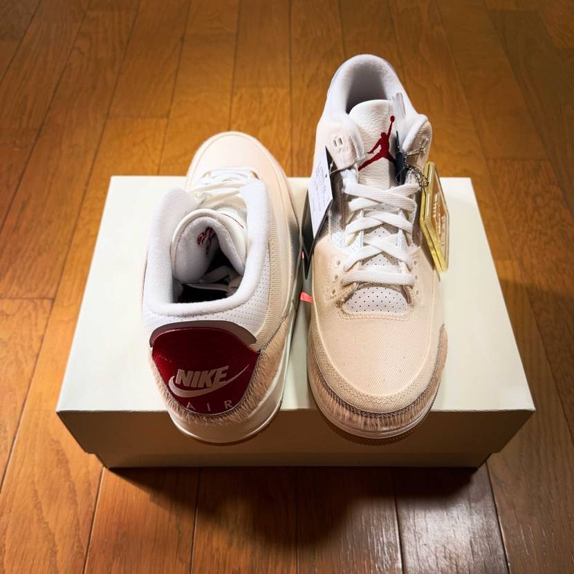 付属のシューレースは、ブラック、レッドでした✨ 

Le