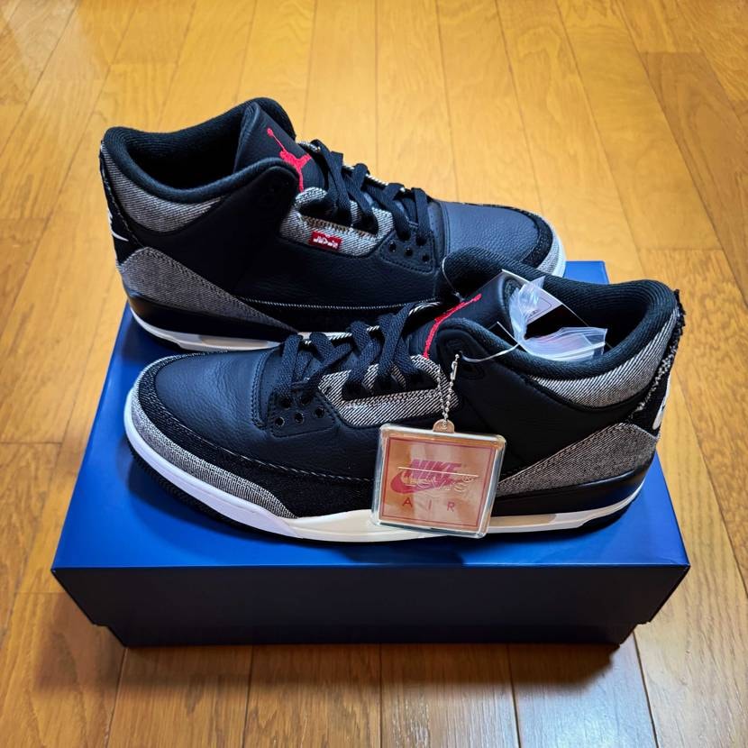 Levi's × Nike Air Jordan 3 Ret