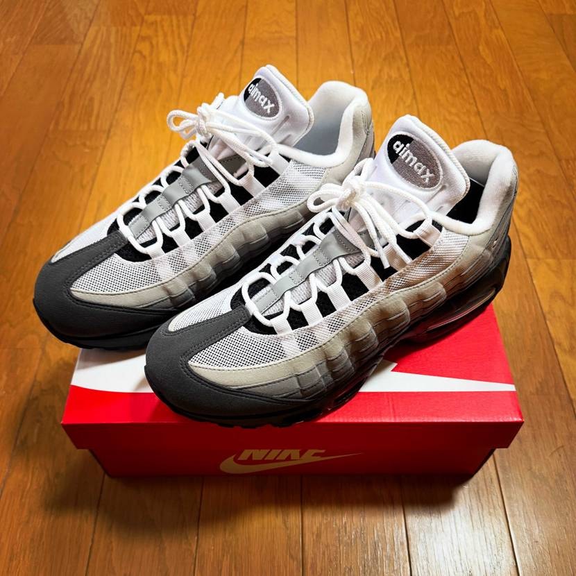 どんな服装にも合うカラー💪🎉

Nike Air Max 95 OG Big