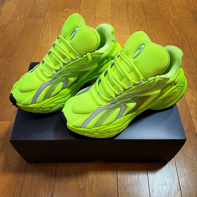 TYPE VARIOUS ZERO ACID GREEN GOT’EM👟✨
