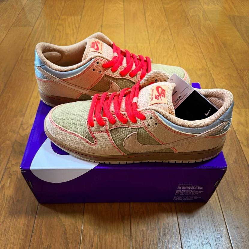 タイ好きな方は是非👟

Nike SB Dunk Low