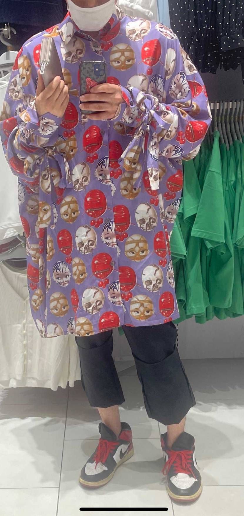 よく履きました。もう寿命は近いです。
ワンピースRED鑑賞してきます