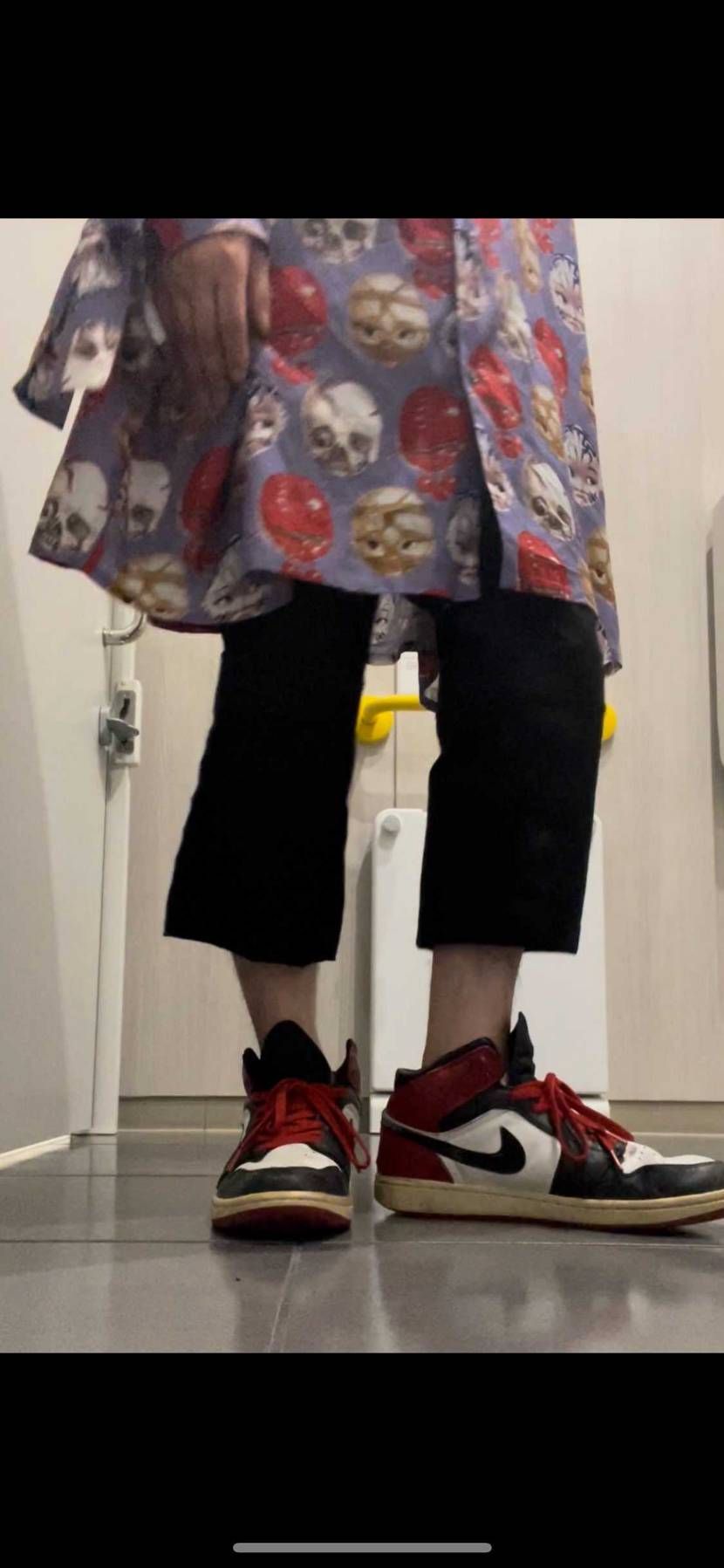 よく履きました。もう寿命は近いです。
ワンピースRED鑑賞