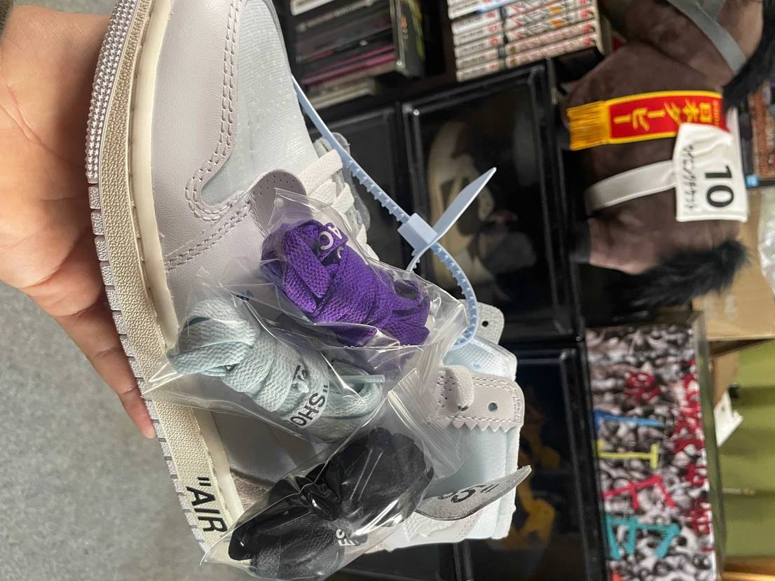 発送日が二転三転したが無事にvaaから箱潰れもなく
届いた