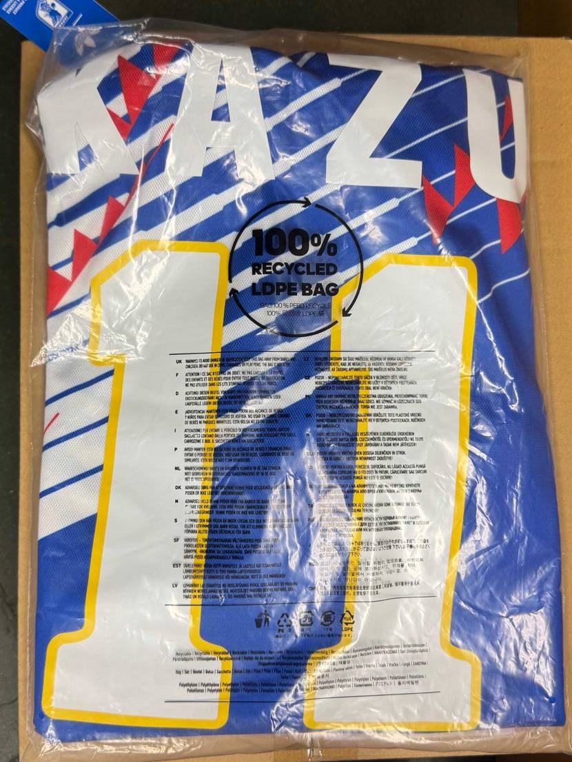 🦆で抽選購入できたKAZU＆RAMOSのマーキング入りのドーハユニ
店舗で🐿️