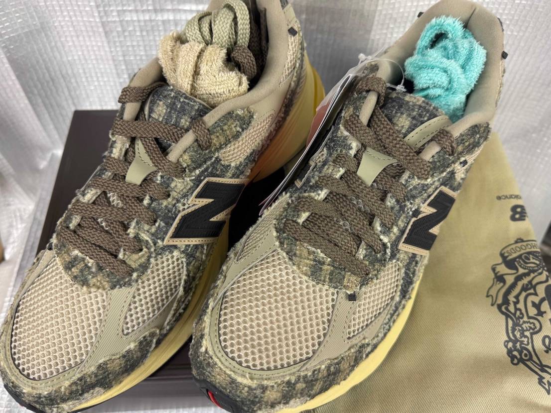 ニューバランス公式から先程届きました😊
なかなか発送されず