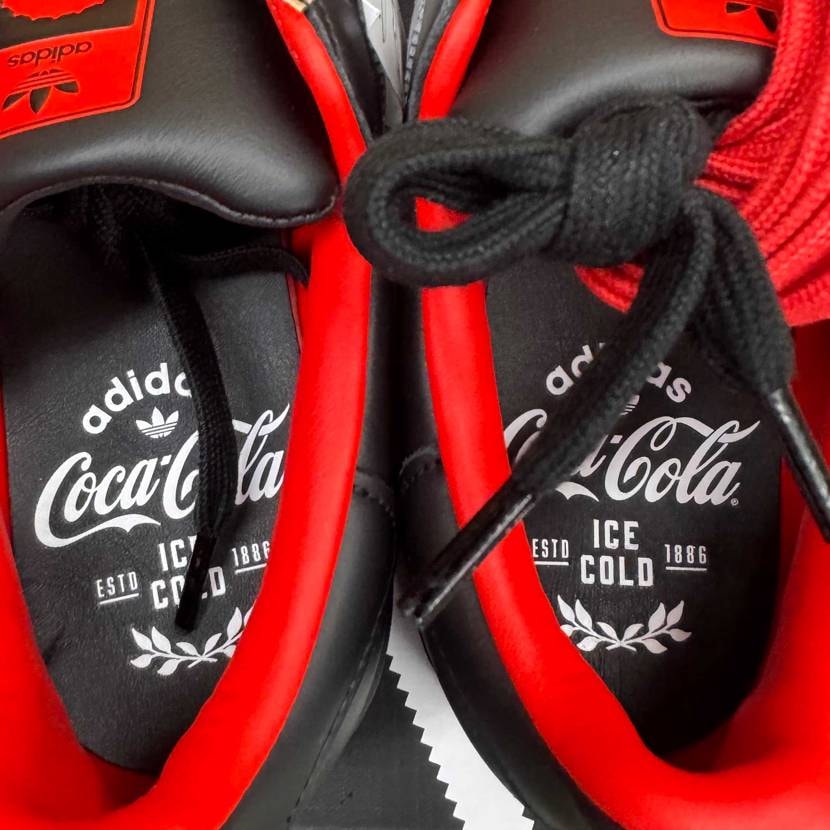 Coca-Colaスーパースターの黒が到着👍
踵とインソー