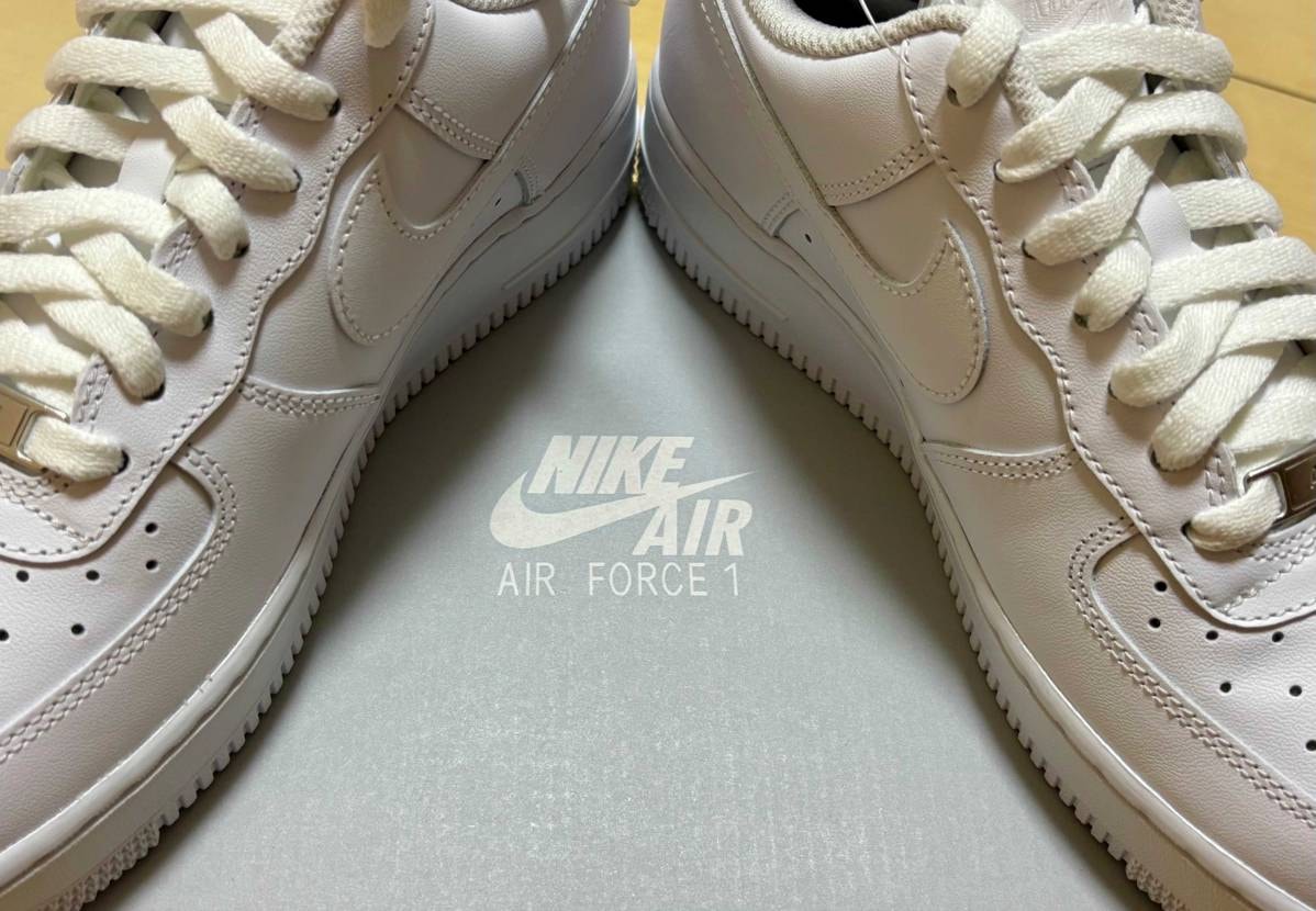 今まで、何をオススメしてもコンバースとvans意外引っ掛からなかった妻に
バー