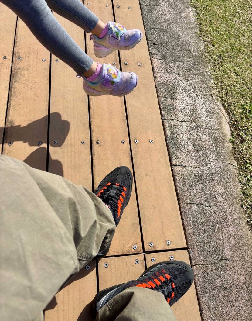 動物園に行きまして

ペンギンの人形買わされました。

なんでやねん🤣w