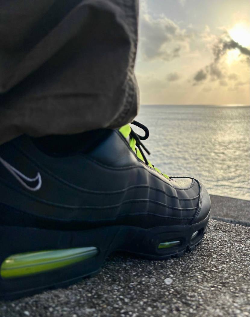 宝くじが当たる確率は

1/20000000

のようですね。

ス