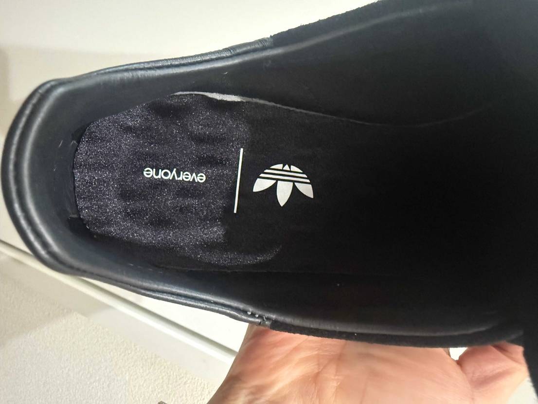 everyoneも着弾！！
なんだこりゃー！
久しぶりのスタンスミスだったけ