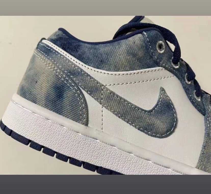 📸🐱

4️⃣：ﾚｰｽﾎｰﾙの白枠は、金具じゃなく刺繍な