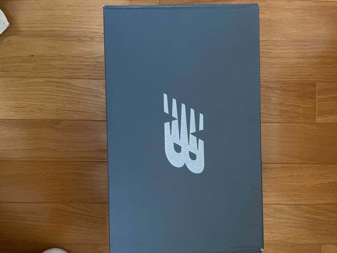 僕もこの箱で届いたんですけどなんでなんですかね？
前２つの