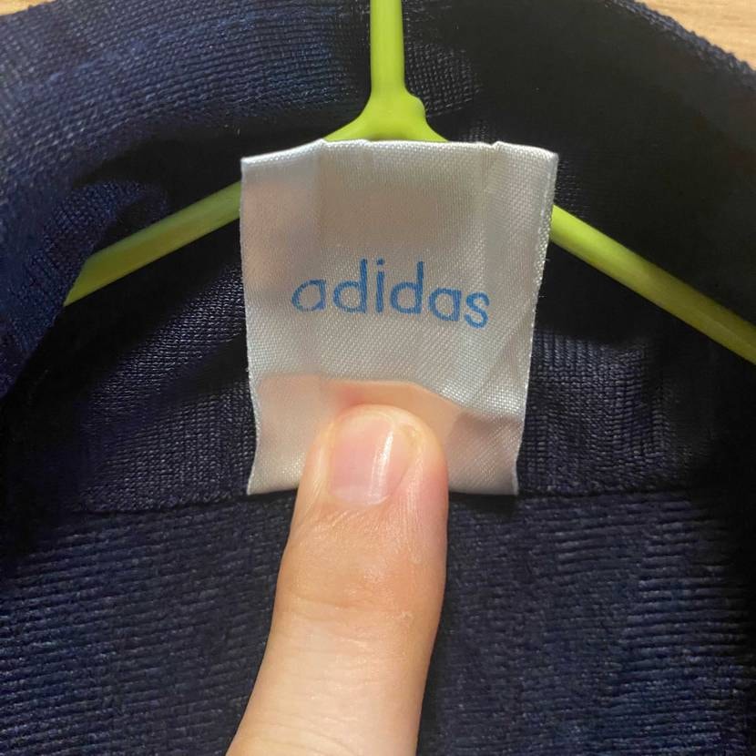 adidasのジャージ買って調べたんですが、
タグがネット