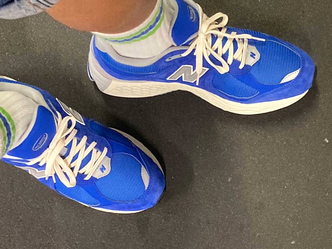 なんか青って若いイメージあるけど
この青は意外と渋いんよな。。。

この良