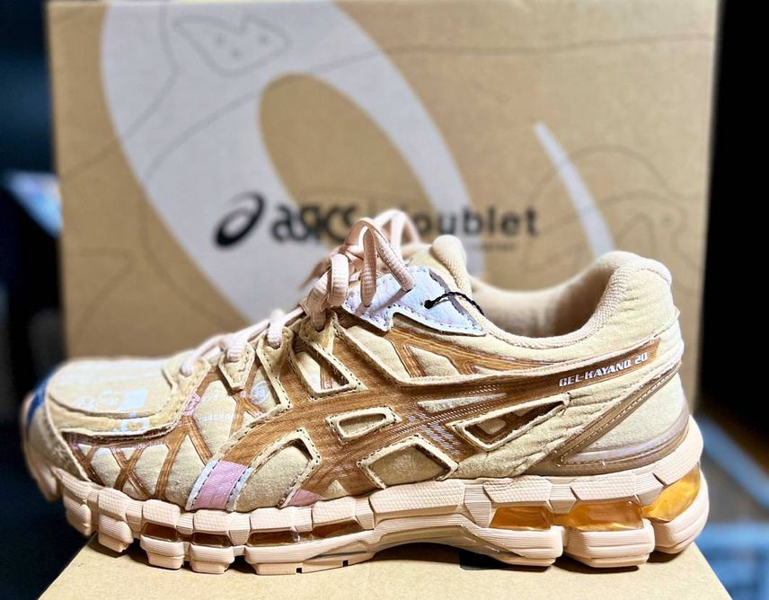 久々にasics買ったけどちょい小さめというかライナーが分厚い?
26.5でマ