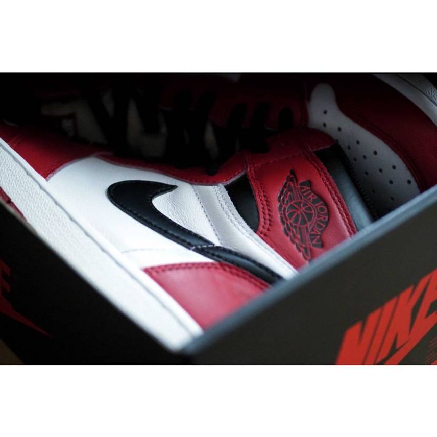 nike air jordan 1 custom
右:つま黒カスタ