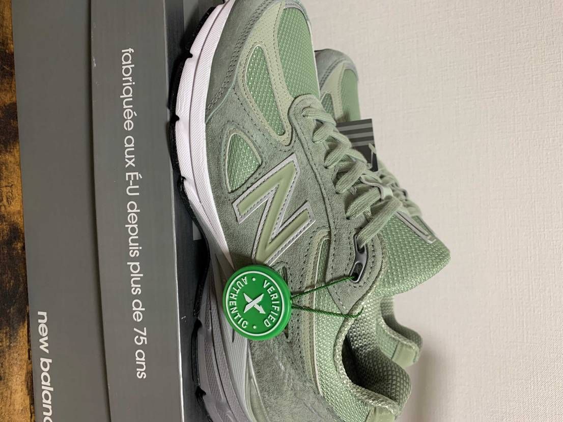 この色めっちゃいいです！取引全然されてなかったけど持ってる方いますか？