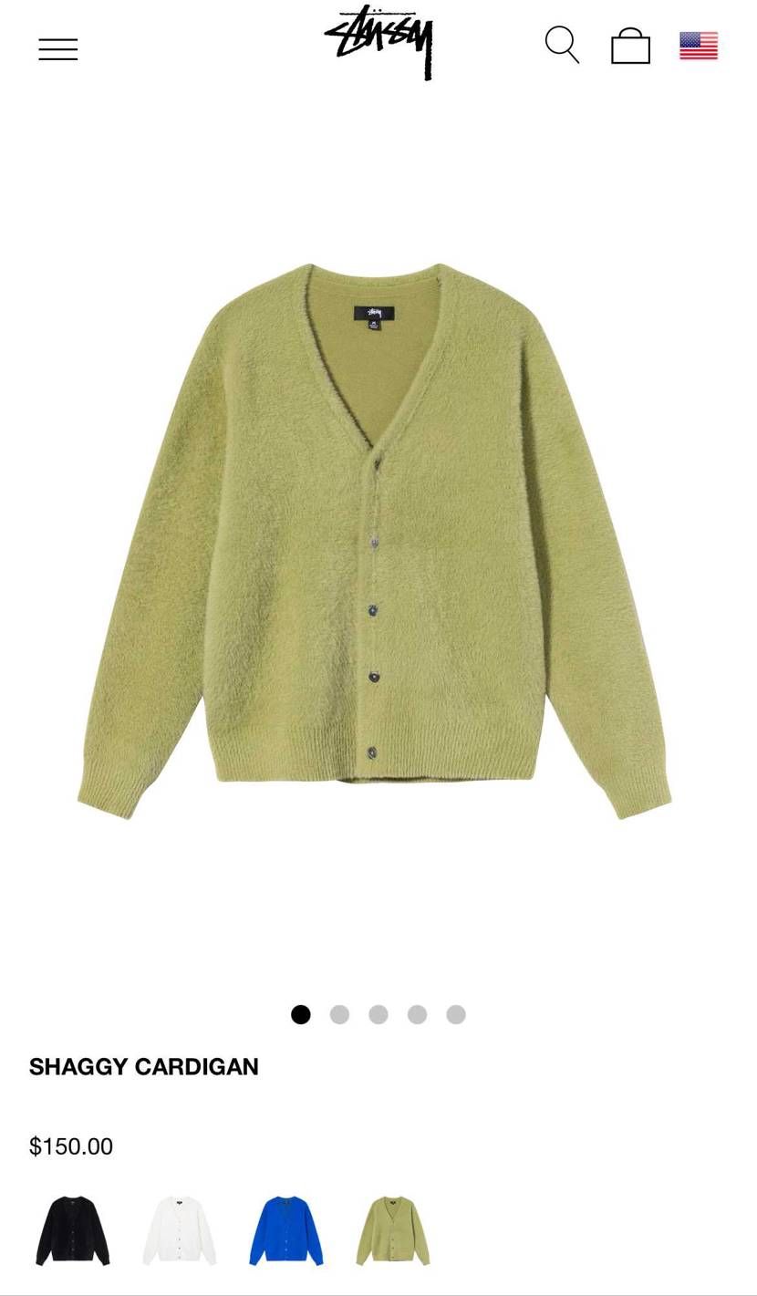 このカーディガンLサイズ探してる方とかいますか？
青が買えたんです売りたいです