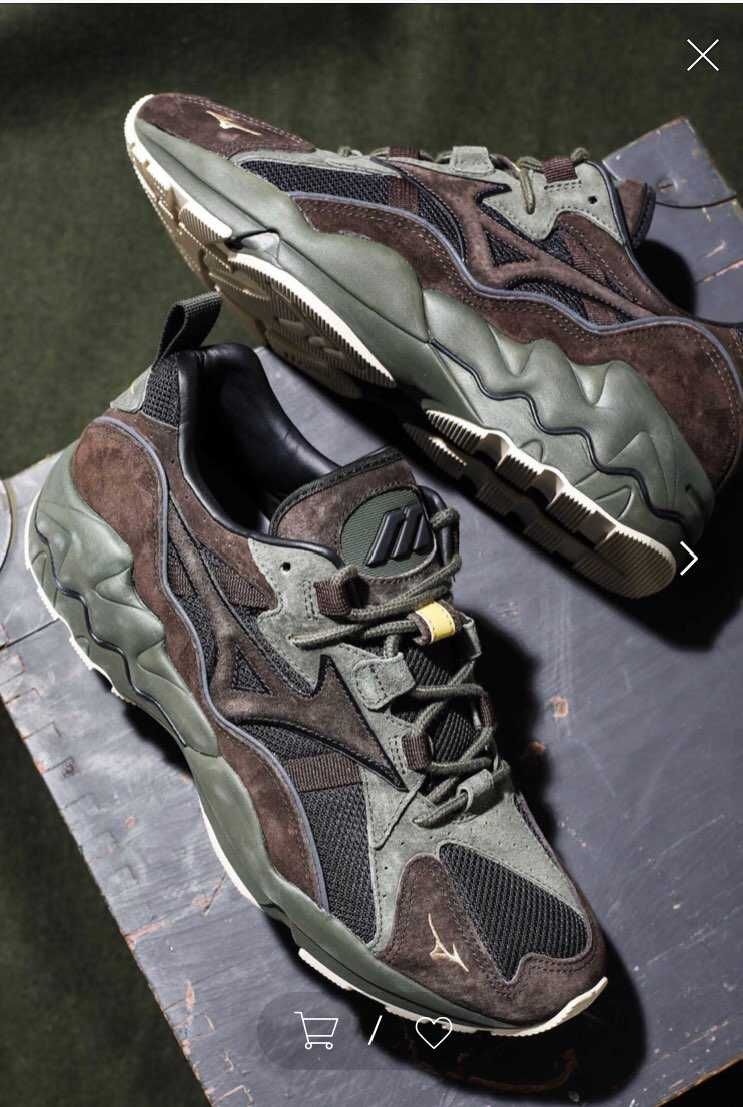 （´-`）.｡oO(MIZUNO waverider1が気になる。
どなたか持