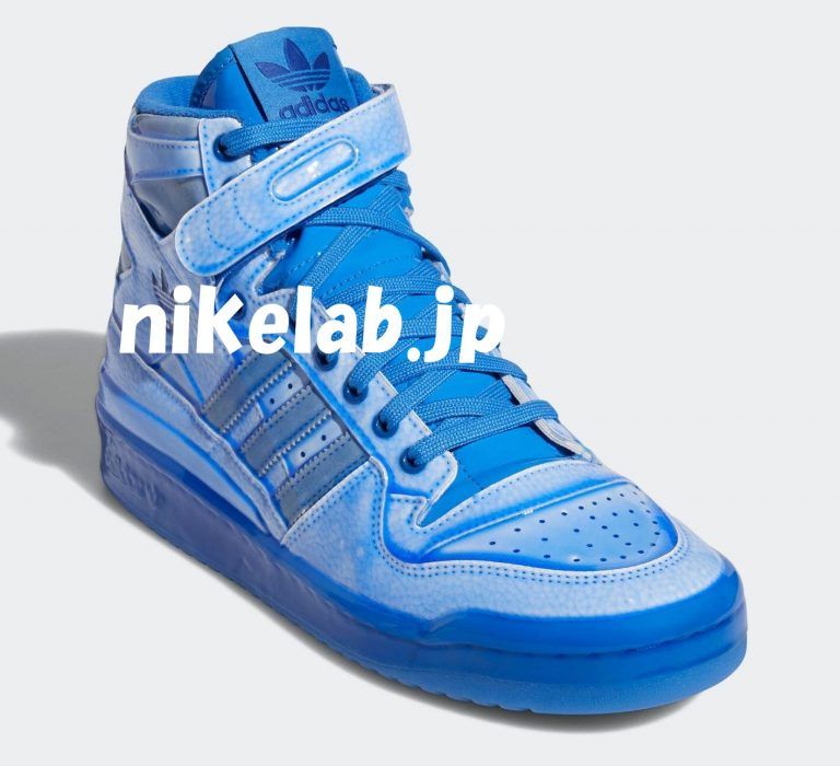 ジェレミー
落ち着いたデザインになっちゃったな。
翼とか