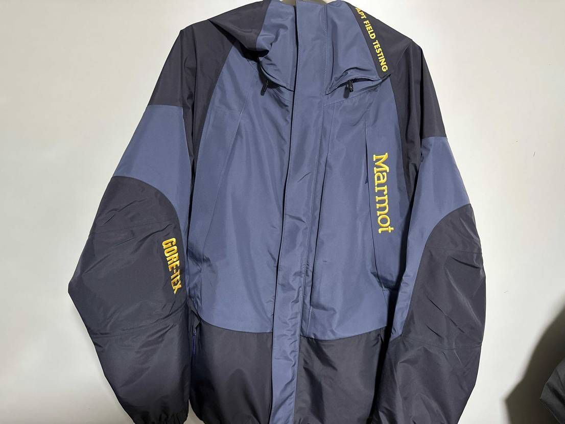 早朝から並んで寒くて死にかけたけど、去年仕事で買えなかったジャケットのニューカラ