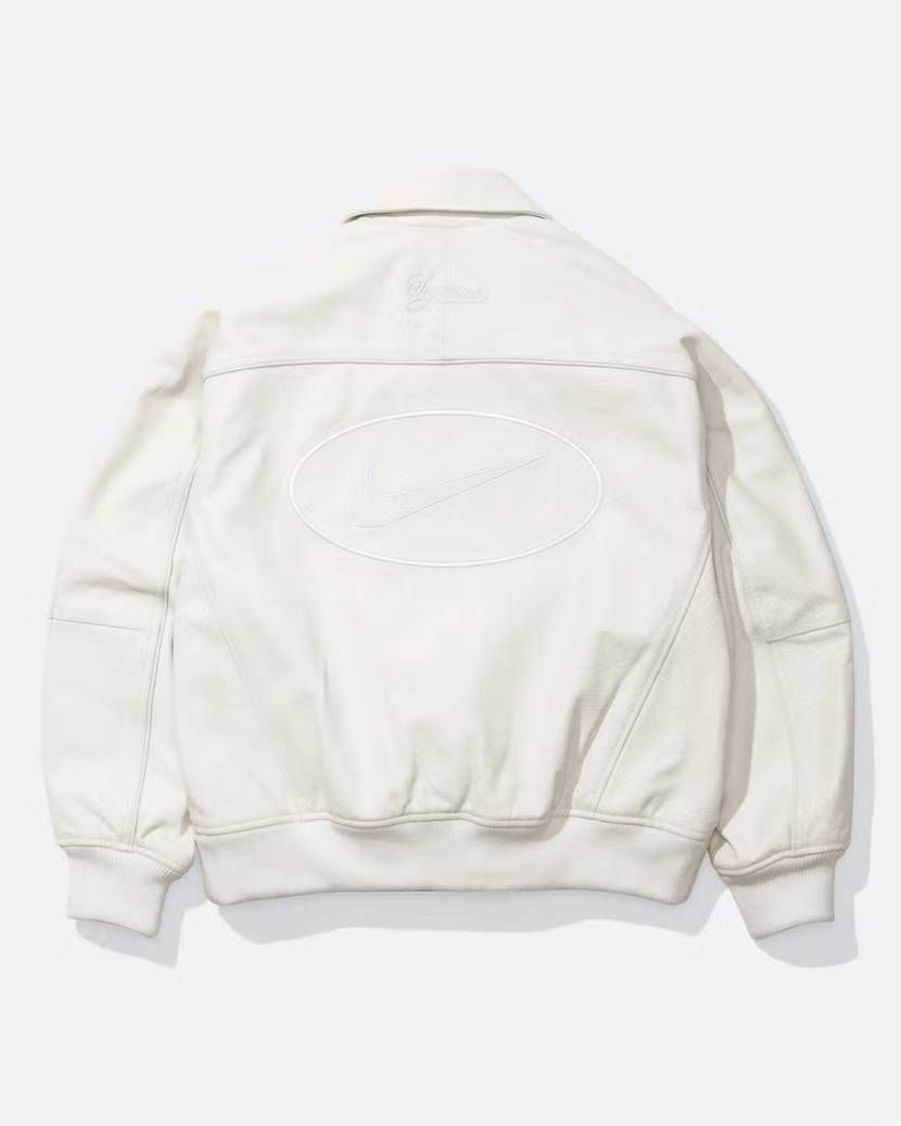 圧倒的にNIKEコラボはレザージャケット一択だわ
ま、絶対