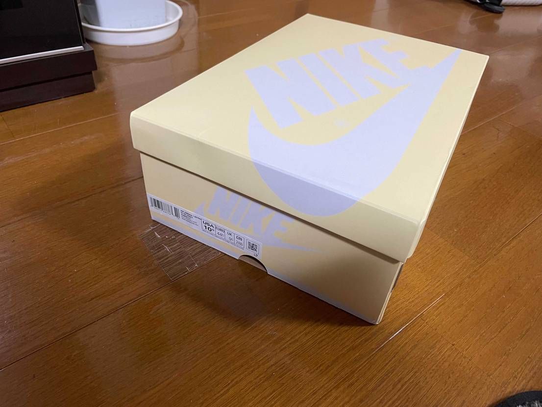 けっこういいぞ！これ^ ^
箱が綺麗な色
