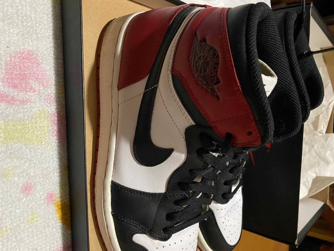 2013年製　ジョーダン1 つま黒　中古28.5センチ
出品しております。　宜