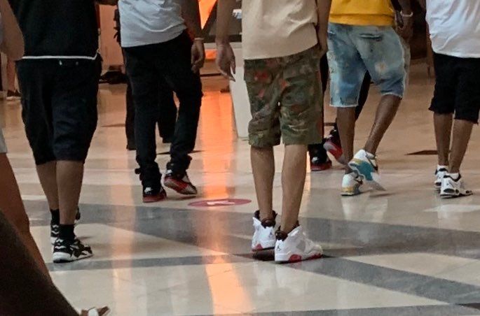 さすがアトランタ。
Top3やヘア履いてる人がウジャウジャいます。
今10分