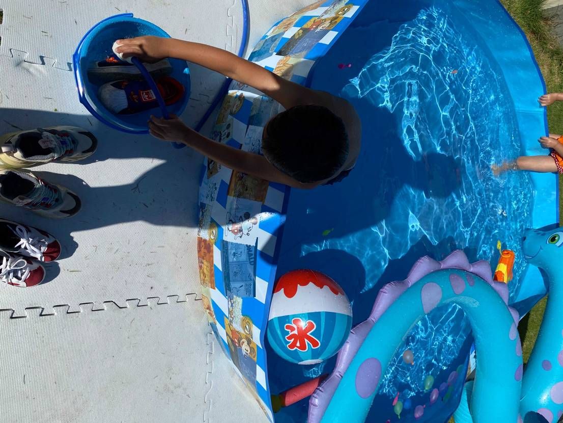 プール開き🤩
はしゃぐキッズのお守りをしつつ自分は汚れた子