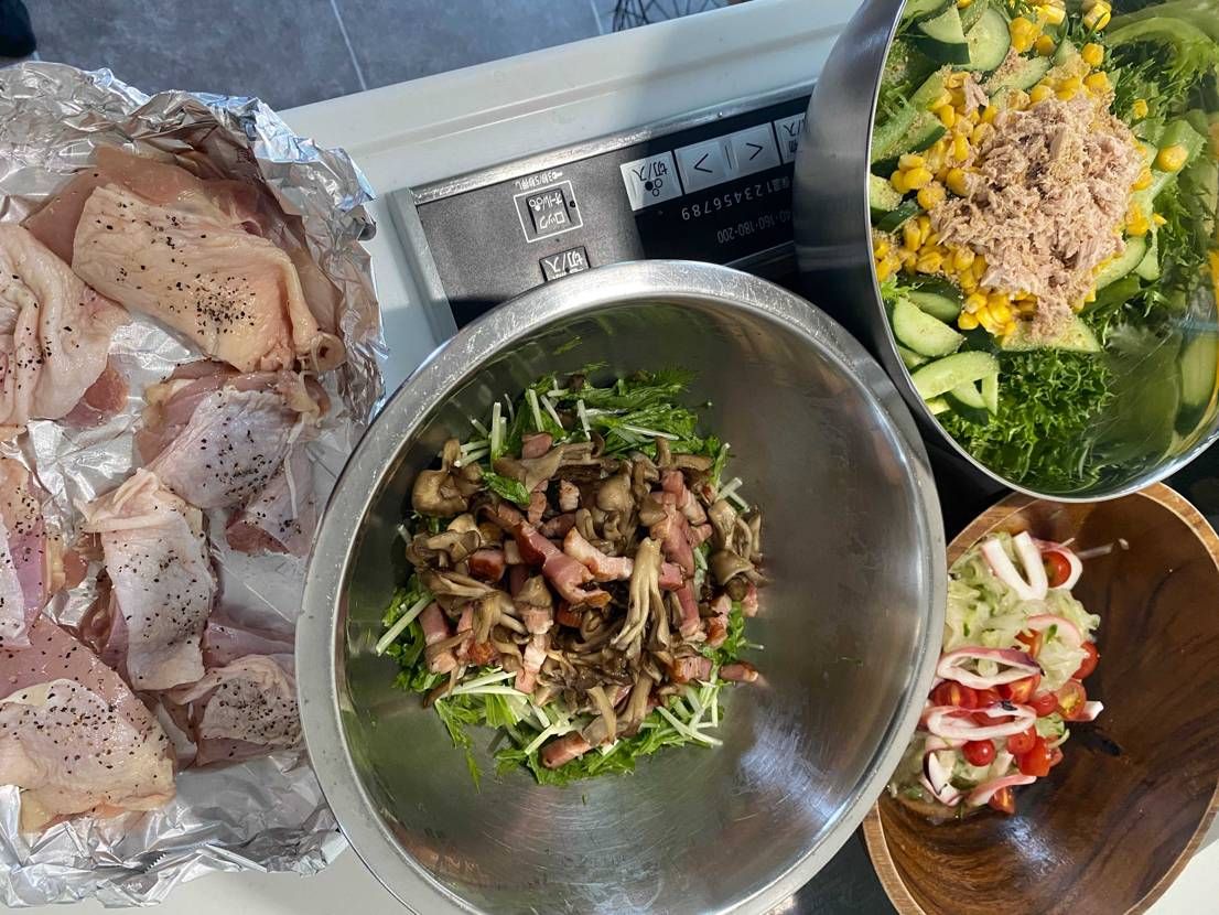 よめ美容院おれ靴2足買ったご機嫌とりによめが好きそーなメシ作る
あと肉焼くだけ