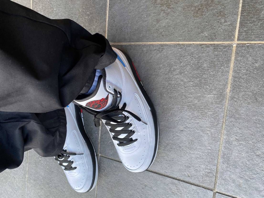 unc、ろくに履いてなかったので
なんか最近よくハイカット履いてんな、クソ暑い