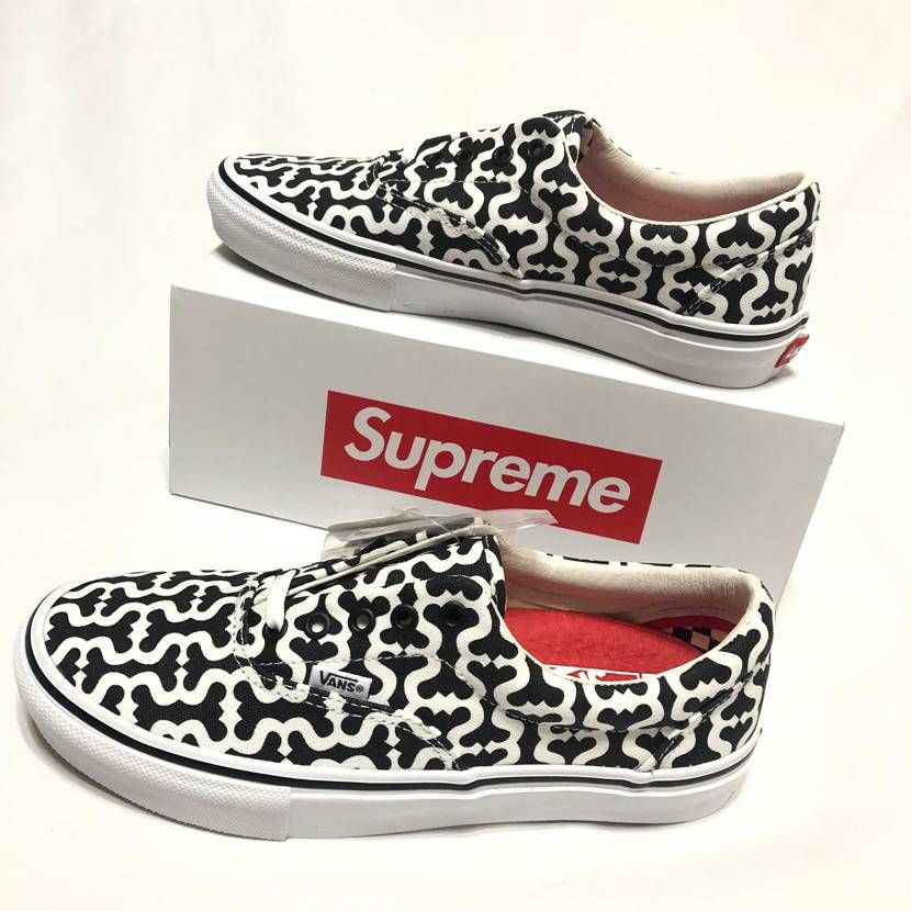 Supreme®/Vans® Monogram S Logo Skate Era